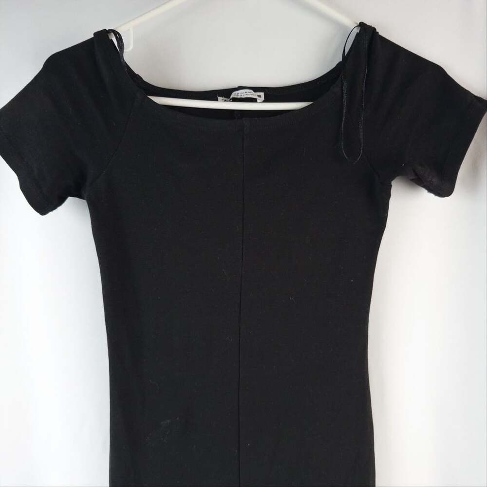 Zara Top Size M Black Short Sleeve Off Shoulder